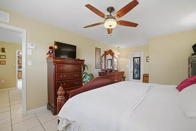 1009 NE 18th Street, Belle Glade, FL 33430 - Photo 15