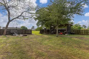 1009 NE 18th St, Belle Glade, FL 33430 - Photo 43