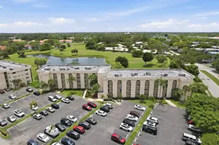 3231 Holiday Springs Blvd, Margate, FL 33063 - Photo 9