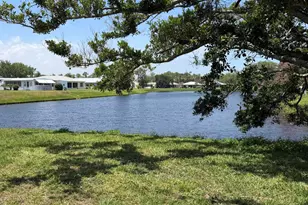 19 Rio Verde Way, Port Saint Lucie, FL 34952 - Photo 5