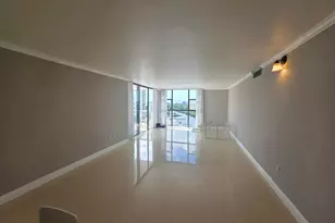 3701 N Country Club Dr, Aventura, FL 33180 - Photo 27