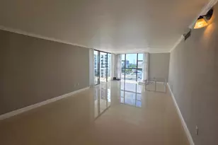3701 N Country Club Dr, Aventura, FL 33180 - Photo 17