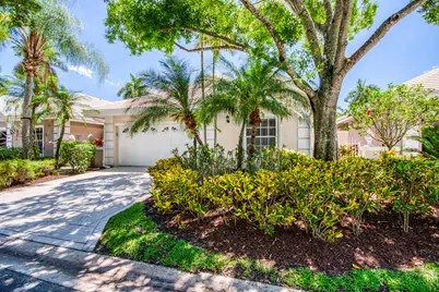 206 Canterbury Drive W, Palm Beach Gardens, FL 33418 - Photo 3
