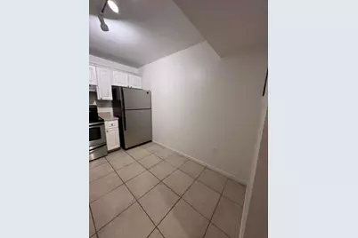 721 N Pine Island Road #207, Plantation, FL 33324 - Photo 3