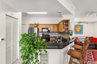 2012 Alta Meadows Lane #111, Delray Beach, FL 33444 - Photo 7