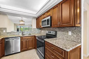 5054 Golfview Ct, Delray Beach, FL 33484 - Photo 3