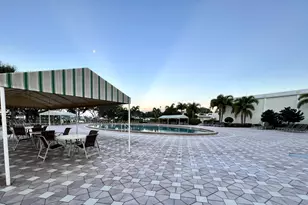 74 Berkshire C, West Palm Beach, FL 33417 - Photo 17