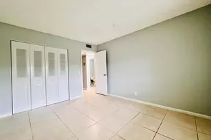 74 Berkshire C, West Palm Beach, FL 33417 - Photo 7