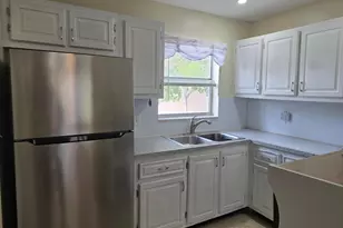 177 Lake Dora Dr, West Palm Beach, FL 33411 - Photo 7