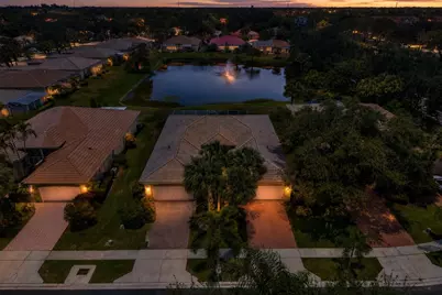 9532 N Crescent View Dr Drive N, Boynton Beach, FL 33437 - Photo 3