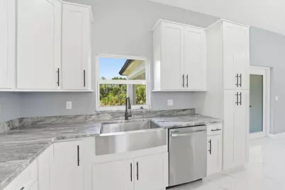 2392 SW Madden Ave Avenue, Palm Bay, FL 32908 - Photo 9