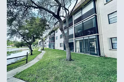 6090 N Sabal Palm Boulevard #110, Tamarac, FL 33319 - Photo 21