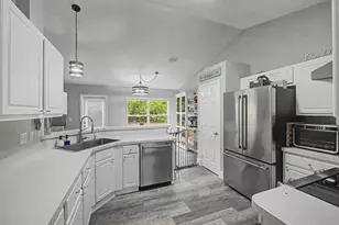 1550 SW Kosnar Ave, Port Saint Lucie, FL 34953 - Photo 3