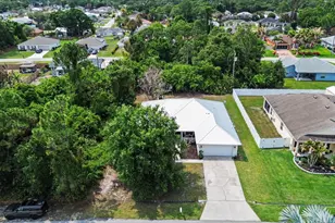 1550 SW Kosnar Ave, Port Saint Lucie, FL 34953 - Photo 29