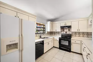 206 Congressional Way, Deerfield Beach, FL 33442 - Photo 13