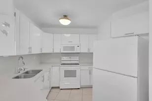 3725 S Ocean Dr, Hollywood, FL 33019 - Photo 21