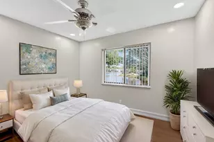 32 Wimbledon Lake, Plantation, FL 33324 - Photo 11