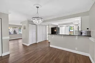 32 Wimbledon Lake, Plantation, FL 33324 - Photo 7