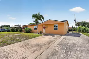 361 W 21st St, Riviera Beach, FL 33404 - Photo 5