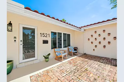 1521 NE 40th Court, Oakland Park, FL 33334 - Photo 3