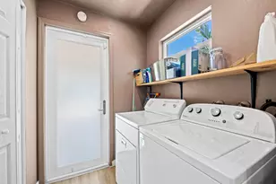 1521 NE 40th Ct, Oakland Park, FL 33334 - Photo 31