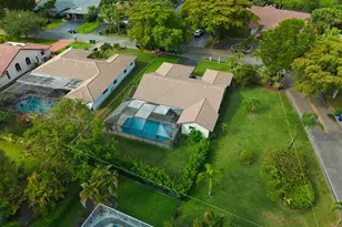 935 NW 110th Ln, Coral Springs, FL 33071 - Photo 23