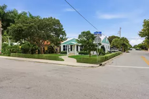 831 N Lakeside Dr, Lake Worth, FL 33460 - Photo 57