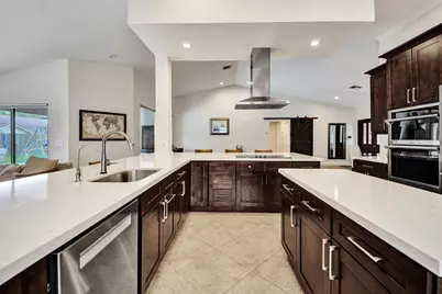 10050 NW 14th Street, Plantation, FL 33322 - Photo 1