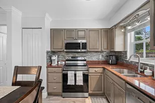 265 SE Todd Ave, Port Saint Lucie, FL 34983 - Photo 13