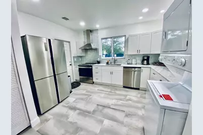 701 NE 17 Way, Fort Lauderdale, FL 33304 - Photo 9