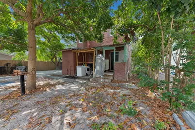 427 El Prado, West Palm Beach, FL 33405 - Photo 25
