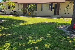 1002 McIntosh St, West Palm Beach, FL 33405 - Photo 1