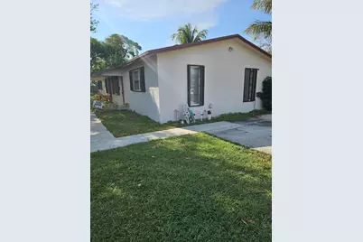 1002 McIntosh Street, West Palm Beach, FL 33405 - Photo 3