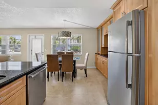1027 Yarmouth Dr, Boca Raton, FL 33434 - Photo 3