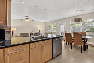 1027 Yarmouth Dr, Boca Raton, FL 33434 - Photo 5