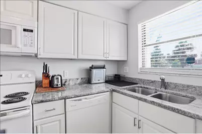 1300 Seaway Drive #D6, Fort Pierce, FL 34949 - Photo 7