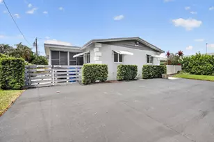 6281 Moseley St, Hollywood, FL 33024 - Photo 3