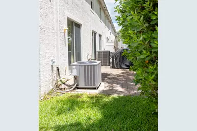 8250 Prestige Commons Drive W, Tamarac, FL 33321 - Photo 21
