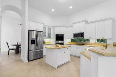 544 Edgebrook Lane, West Palm Beach, FL 33411 - Photo 15