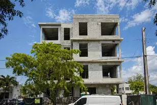 259 NW 33rd St, Miami, FL 33127 - Photo 3