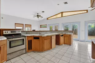 968 NE Kubin Ave, Jensen Beach, FL 34957 - Photo 7