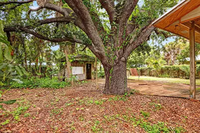 968 NE Kubin Avenue, Jensen Beach, FL 34957 - Photo 3