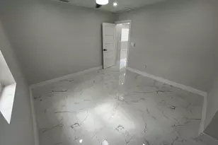 355 Maddock St, West Palm Beach, FL 33405 - Photo 7