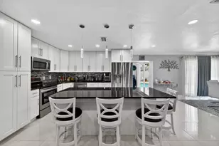 650 NW 38th Pl, Deerfield Beach, FL 33064 - Photo 29
