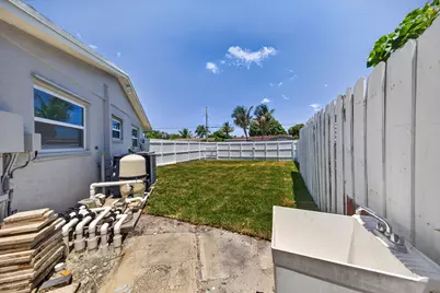650 NW 38th Place, Deerfield Beach, FL 33064 - Photo 41