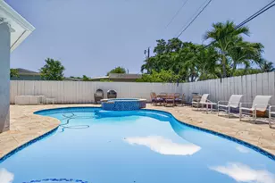 650 NW 38th Pl, Deerfield Beach, FL 33064 - Photo 5