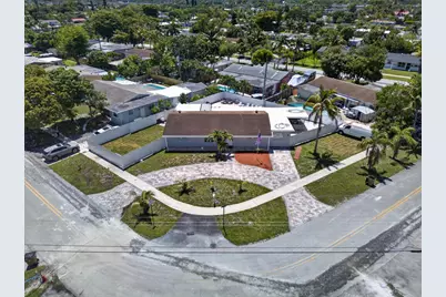 650 NW 38th Place, Deerfield Beach, FL 33064 - Photo 43