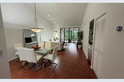 7473 Glendevon Lane #407, Delray Beach, FL 33446 - Photo 15