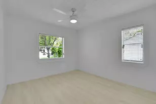237 NW 7th St, Boca Raton, FL 33432 - Photo 17