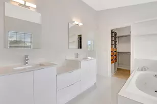 237 NW 7th St, Boca Raton, FL 33432 - Photo 41